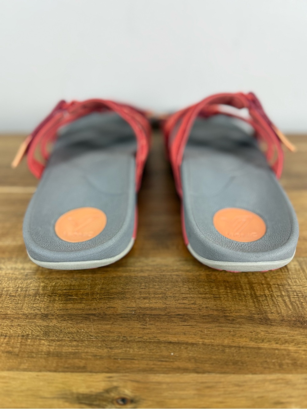 Vionic Orange Slip-on Crisscross Strapped Sandals Size 8 - Picture 6 of 14